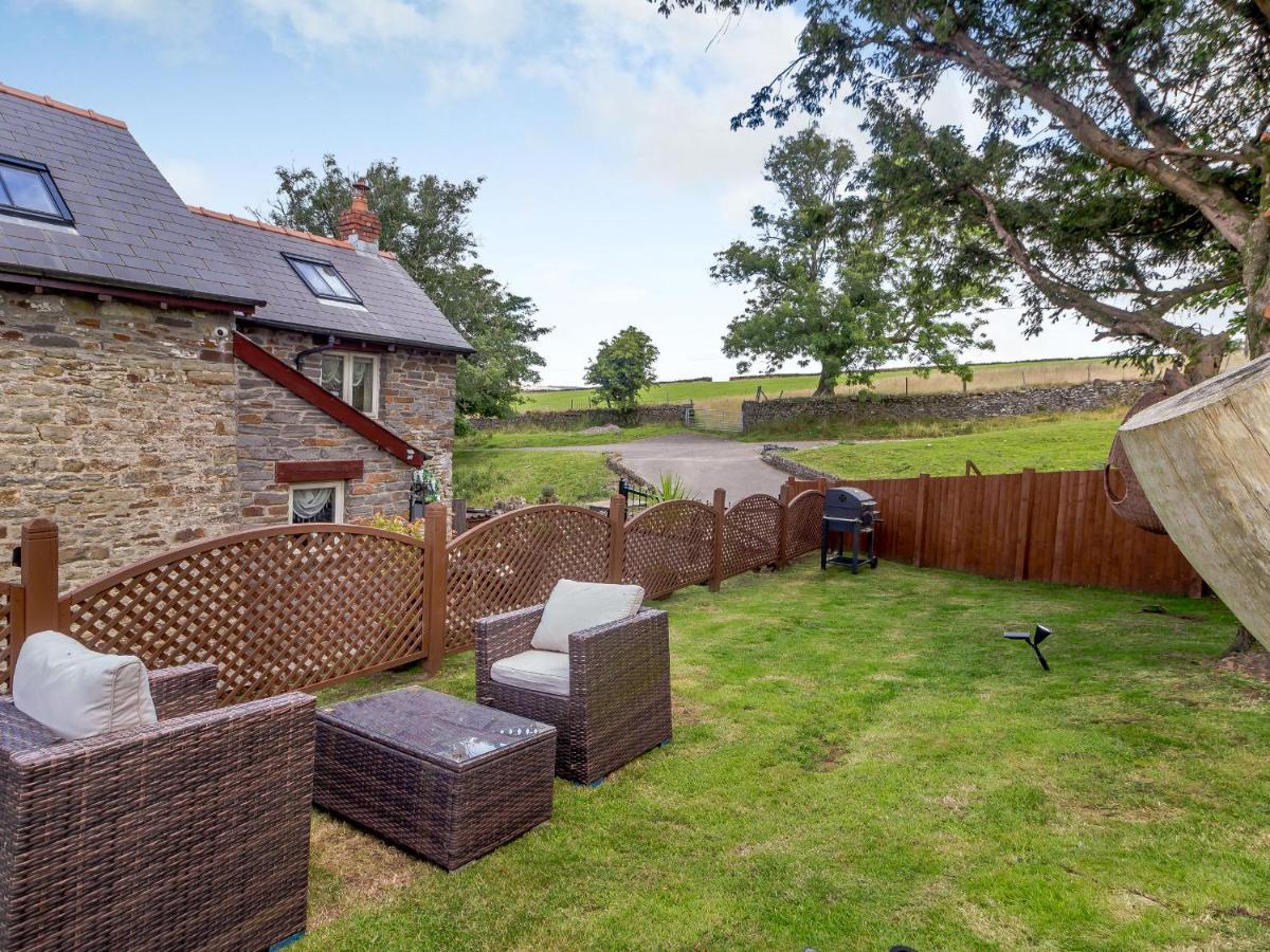 Caner Bach Lodge Bridgend  Dış mekan fotoğraf